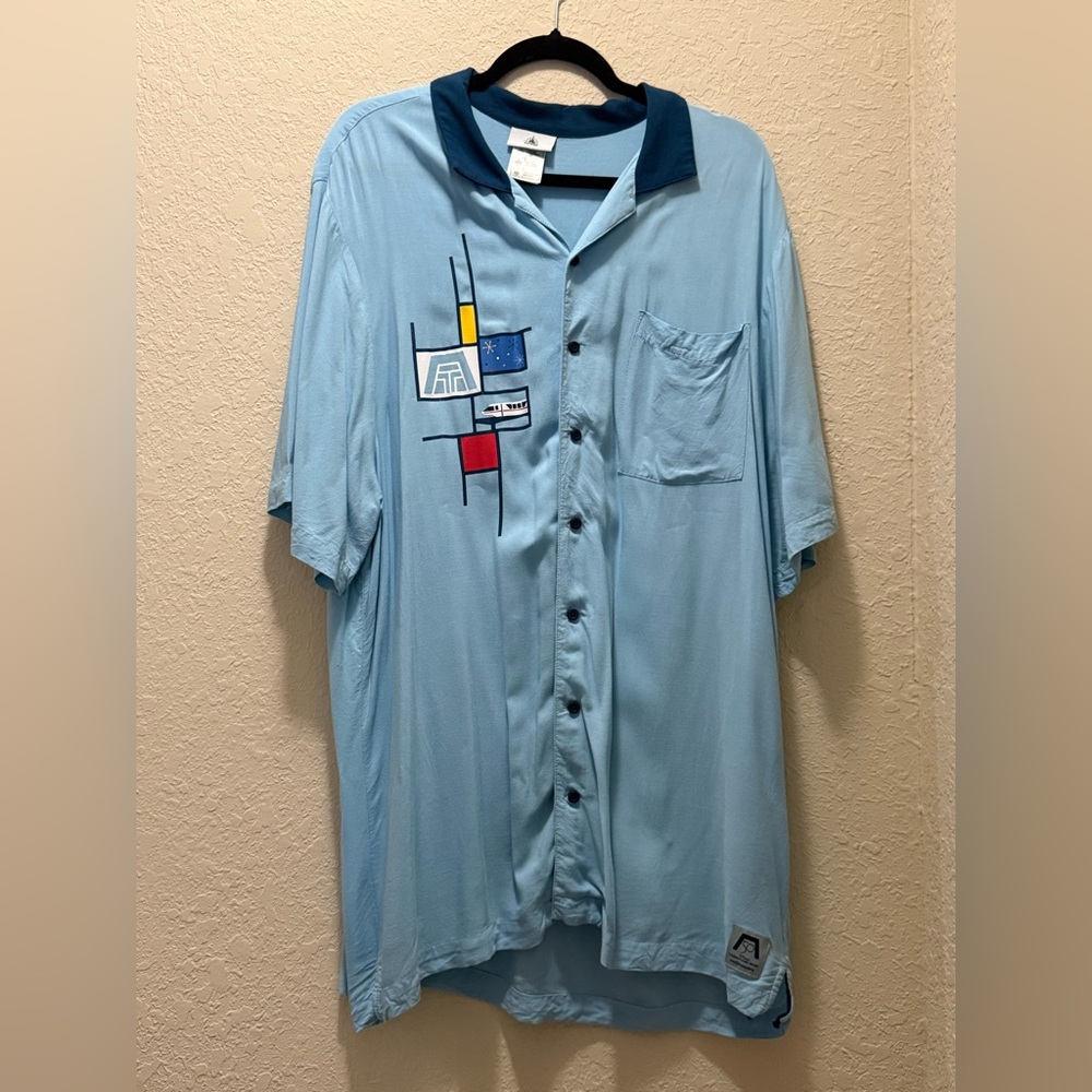 Disney, EXCELLENT CONDITION, 50th Anniversary of Contemporary Resort Button Down